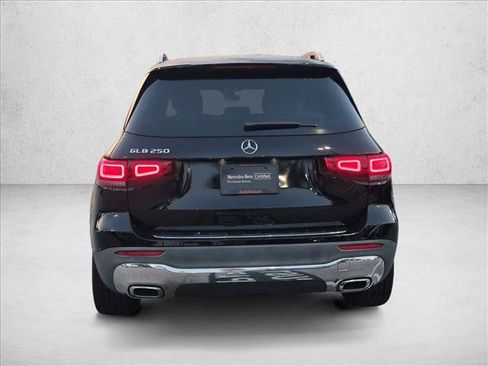 Certified 2022 Mercedes-Benz GLB 250 image 7