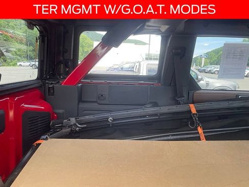 Used 2023 Ford Bronco Outer Banks w/ Sasquatch Package AWD/4WD image 9