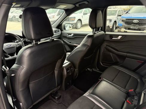 Used 2025 Ford Escape ST-Line image 5