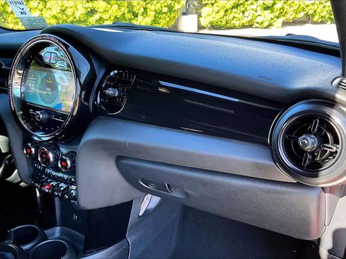 Used 2024 MINI Cooper S image 17