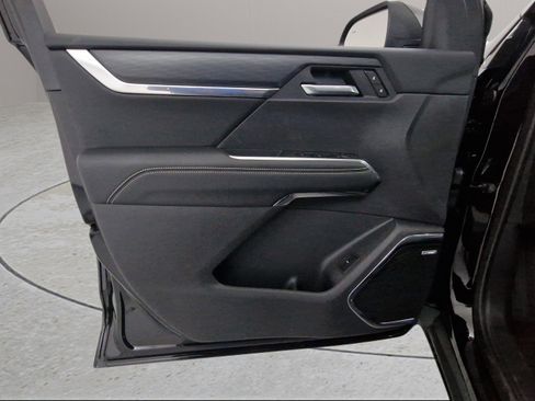 New 2025 GMC Acadia Elevation w/ Elevation Premium Package image 12