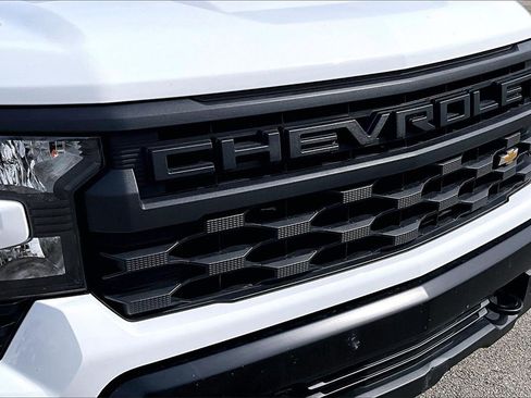 Used 2024 Chevrolet Silverado 1500 W/T w/ Z71 Off-Road Package image 29