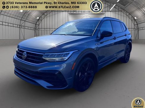 Used 2022 Volkswagen Tiguan SE R-Line image 7
