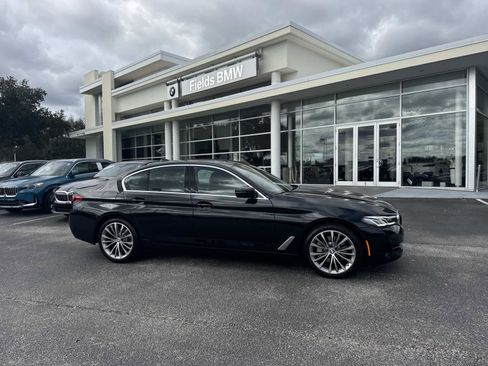 Used 2022 BMW 530i 530i w/ Premium Package image 1