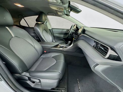 Used 2024 Toyota Camry SE image 35