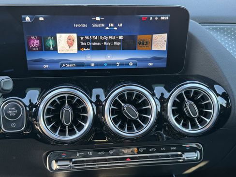 Used 2024 Mercedes-Benz GLA 250 image 20