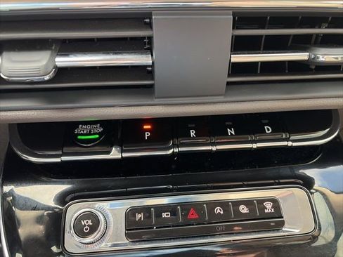 Certified 2023 Lincoln Corsair FWD image 19