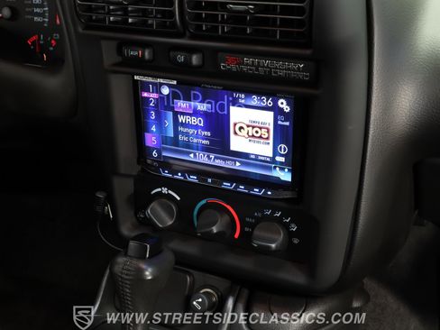 Used 2002 Chevrolet Camaro Z28 w/ Sport Appearance Pkg RWD image 39
