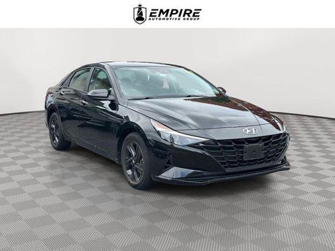 Certified 2023 Hyundai Elantra SEL FWD image 1