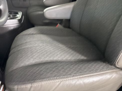 Used 2024 GMC Savana 2500 w/ Driver Convenience Package image 10