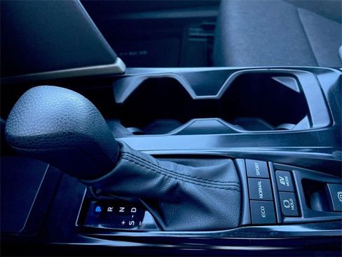 Used 2025 Toyota Camry LE image 19