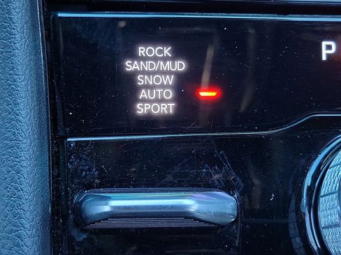 Used 2023 Jeep Grand Cherokee Overland w/ Rear Seat Video Group I image 16