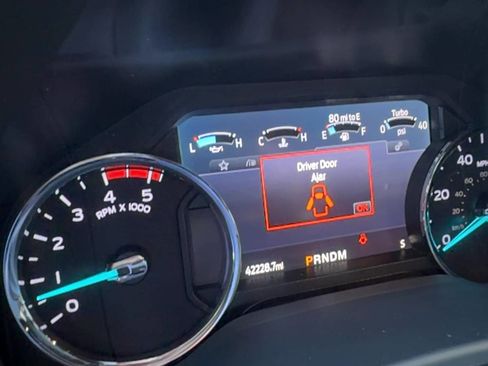 Used 2022 Ford F350 Lariat w/ Lariat Value Package image 22