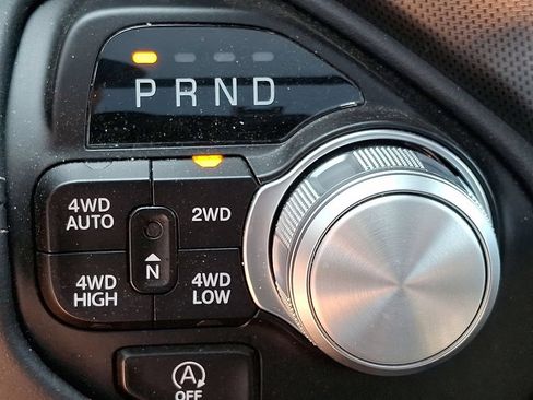 Used 2024 RAM 1500 Limited AWD/4WD image 13