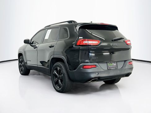 Used 2017 Jeep Cherokee Sport AWD/4WD image 5