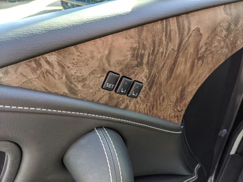 Used 2022 INFINITI QX80 Premium Select w/ Cargo Package image 19