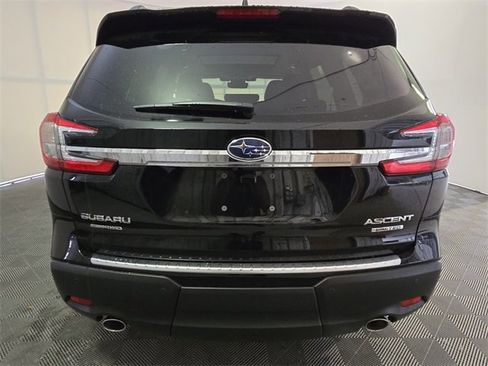 Used 2025 Subaru Ascent Limited image 9