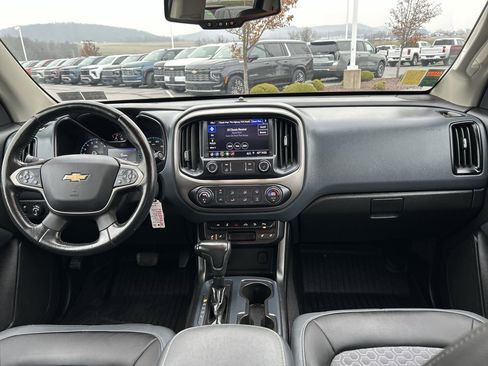Used 2020 Chevrolet Colorado Z71 image 18