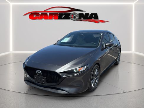 Used 2019 MAZDA MAZDA3 Hatchback w/ Preferred Package FWD image 11