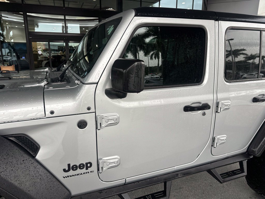Used 2024 Jeep Wrangler Unlimited Sport AWD/4WD image 6