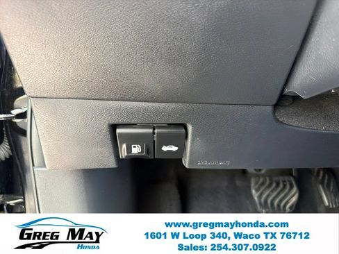 Used 2024 Nissan Versa SV FWD image 12