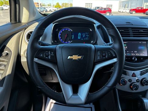 Used 2015 Chevrolet Trax LT w/ LT Plus Package AWD/4WD image 9