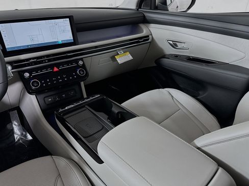 New 2026 Hyundai Tucson Limited image 25