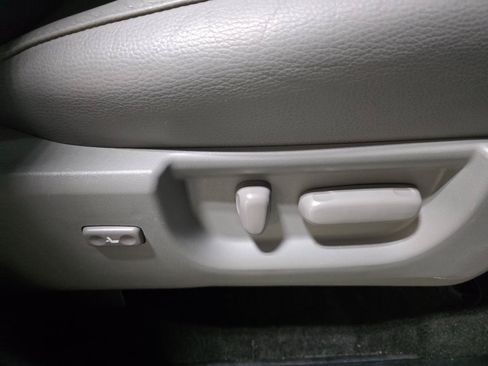 Used 2017 Toyota Sequoia Limited AWD/4WD image 29