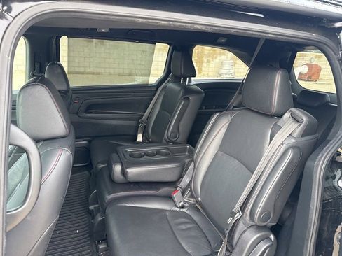 Used 2023 Honda Odyssey Sport image 5