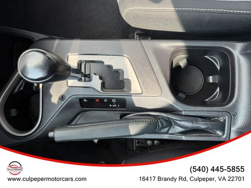 Used 2018 Toyota RAV4 XLE FWD image 24