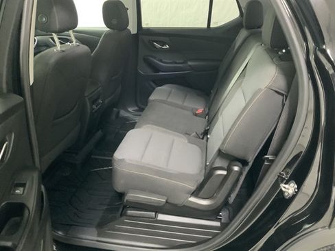 Used 2021 Chevrolet Traverse LT w/ LPO, Floor Liner Package AWD/4WD image 15