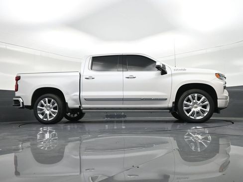 Used 2023 Chevrolet Silverado 1500 High Country w/ High Country Premium Package image 28
