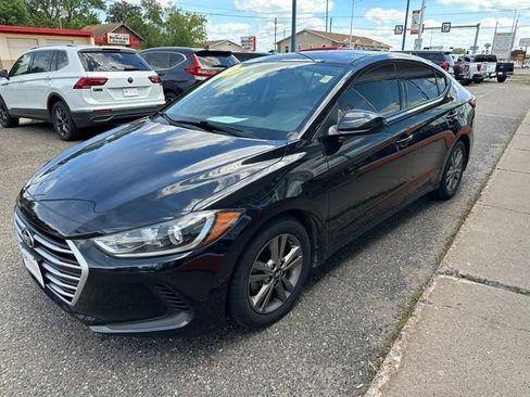 Used 2018 Hyundai Elantra SEL w/ Cargo Package FWD image 3