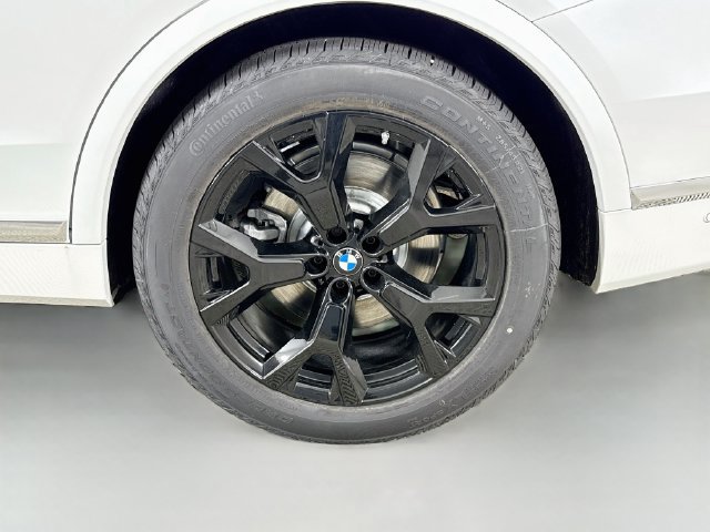New 2027 BMW X7 xDrive40i AWD/4WD image 32