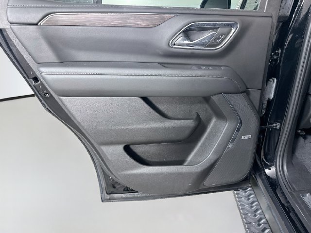 Used 2023 Chevrolet Tahoe Z71 w/ Z71 Off-Road Package AWD/4WD image 25