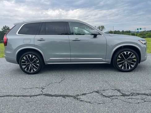 Used 2026 Volvo XC90 B6 Plus AWD/4WD image 2