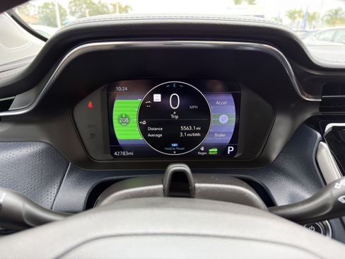 Used 2023 Chevrolet Bolt EUV Premier w/ Sun & Sound Package FWD image 28