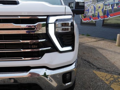New 2026 Chevrolet Silverado 2500 LTZ w/ LTZ Plus Package AWD/4WD image 3