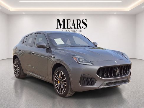 Used 2023 Maserati Grecale Modena AWD/4WD image 7
