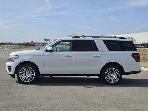 Used 2023 Ford Expedition Max Limited image 4