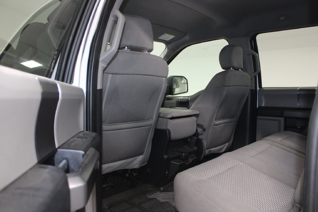 Used 2019 Ford F150 XLT w/ Equipment Group 302A Luxury AWD/4WD image 17
