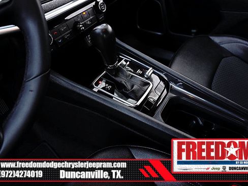 Used 2024 Jeep Compass Latitude image 34