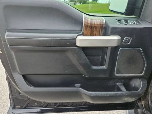 Used 2018 Ford F150 Lariat AWD/4WD image 10