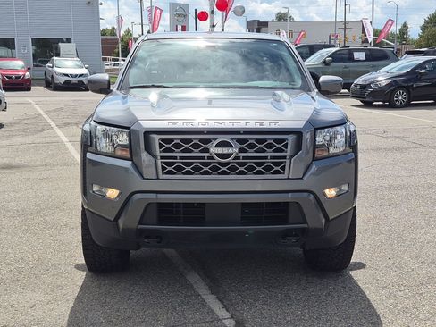 Used 2022 Nissan Frontier SV AWD/4WD image 11