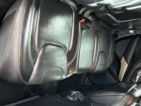 Used 2018 Jeep Cherokee Limited AWD/4WD image 22