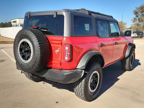 Used 2023 Ford Bronco Big Bend w/ Sasquatch Package image 3
