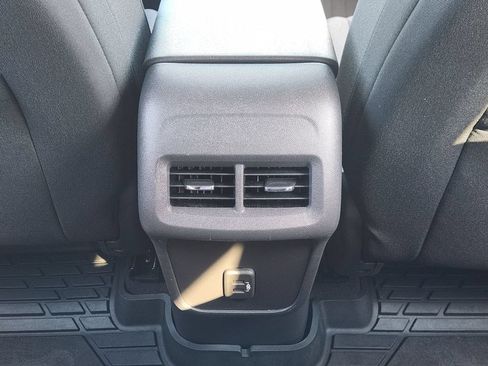 Used 2020 Chevrolet Equinox LT FWD image 31