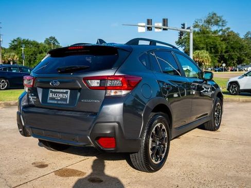 Certified 2022 Subaru Crosstrek 2.0i Premium w/ Moonroof Package AWD/4WD image 18