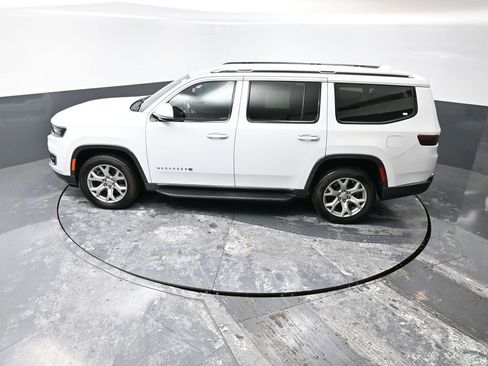 Used 2022 Jeep Wagoneer Series II image 46