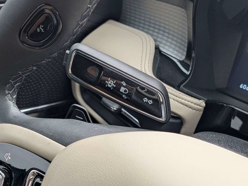 Used 2026 Lincoln Corsair Premiere FWD image 25